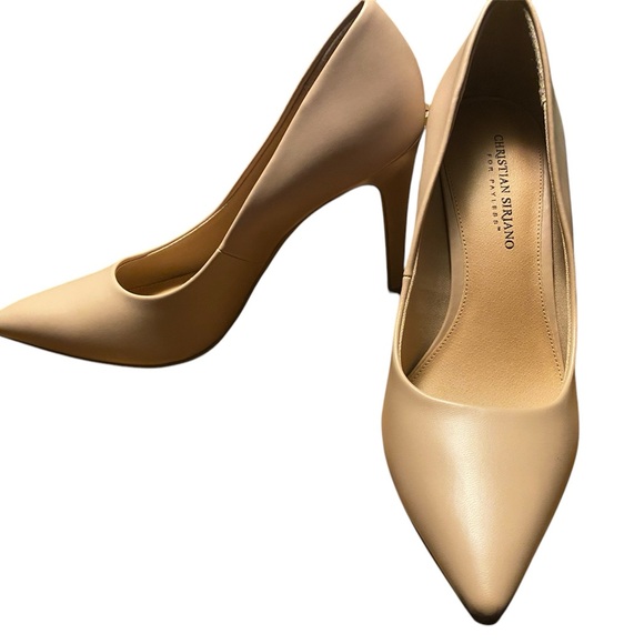Christian Siriano Pumps- Faux leather nude heels - Picture 2 of 4